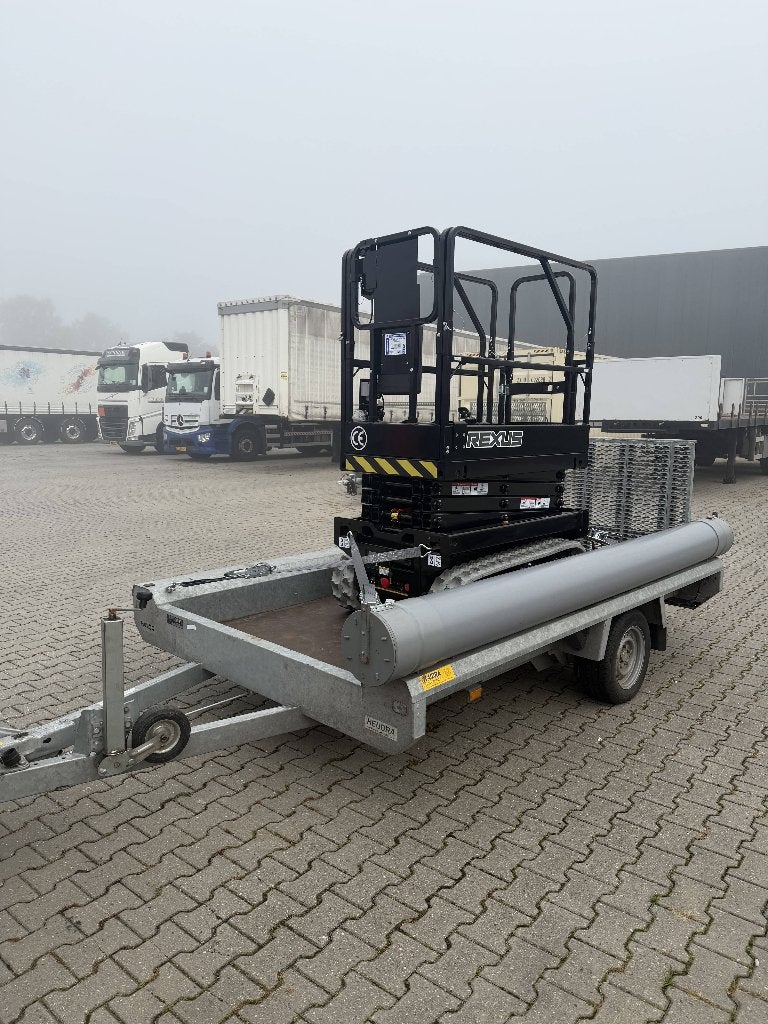 NEW Elektrische Schaarhoogwerker 5.8m – Rups met aanhanger, Ophalen of Verzenden