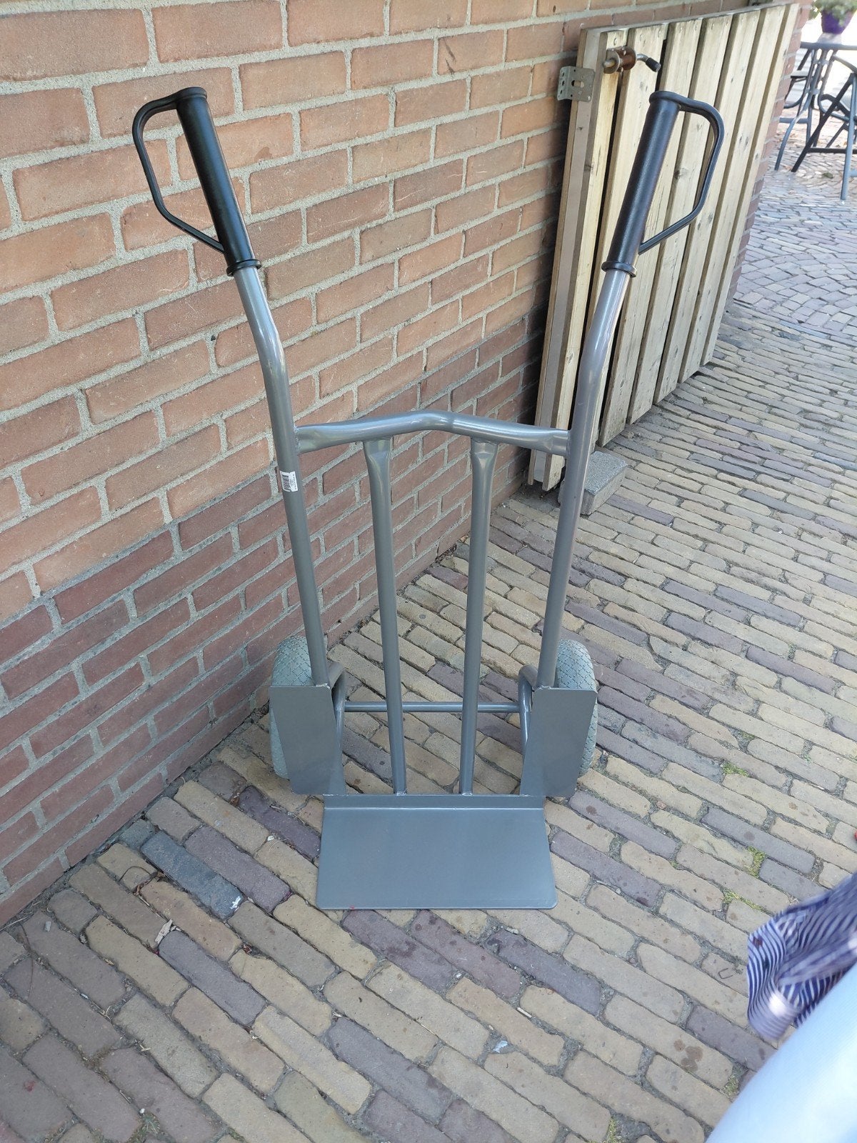 Nieuwe Steekwagen met Antilekbanden - 200kg Draagvermogen, Ophalen, Nieuw, Steekwagen