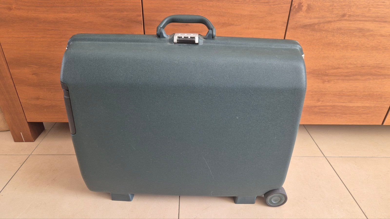 Samsonite Iso 9002 reiskoffer 68,5 Liter, Ophalen of Verzenden, Gebruikt, Hard kunststof, 60 tot 70 cm