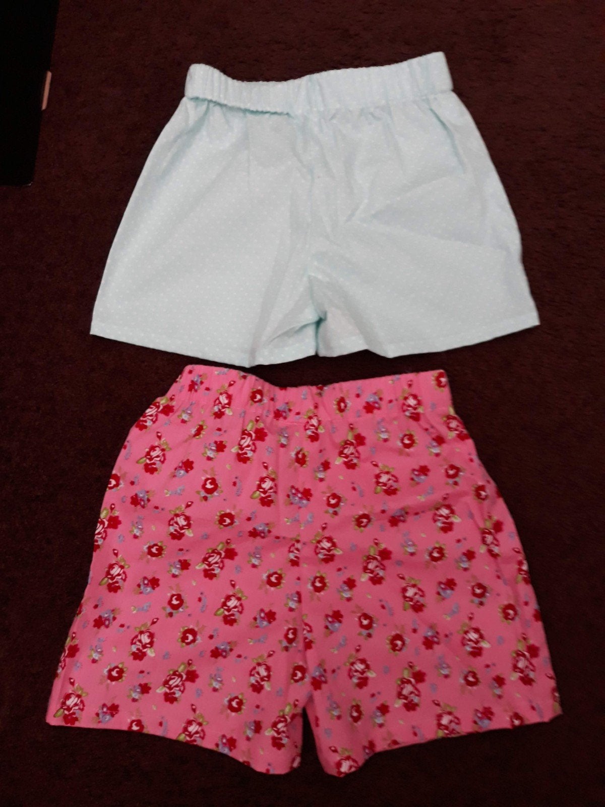 2 nieuwe handgemaakte korte broekjes maat 110, Broek, Meisje, Handgemaakt, Nieuw