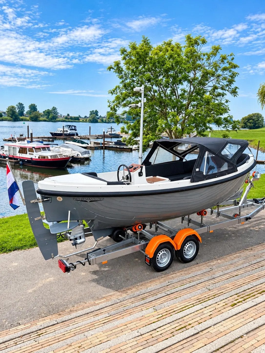 Pieterman 620 honda 20pk ( demo boot 0 vaar uren )
