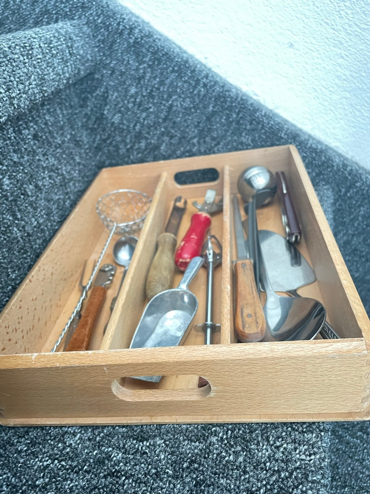 Houten bestekbak met oud gerei, Ophalen of Verzenden, Zo goed als nieuw, Hout