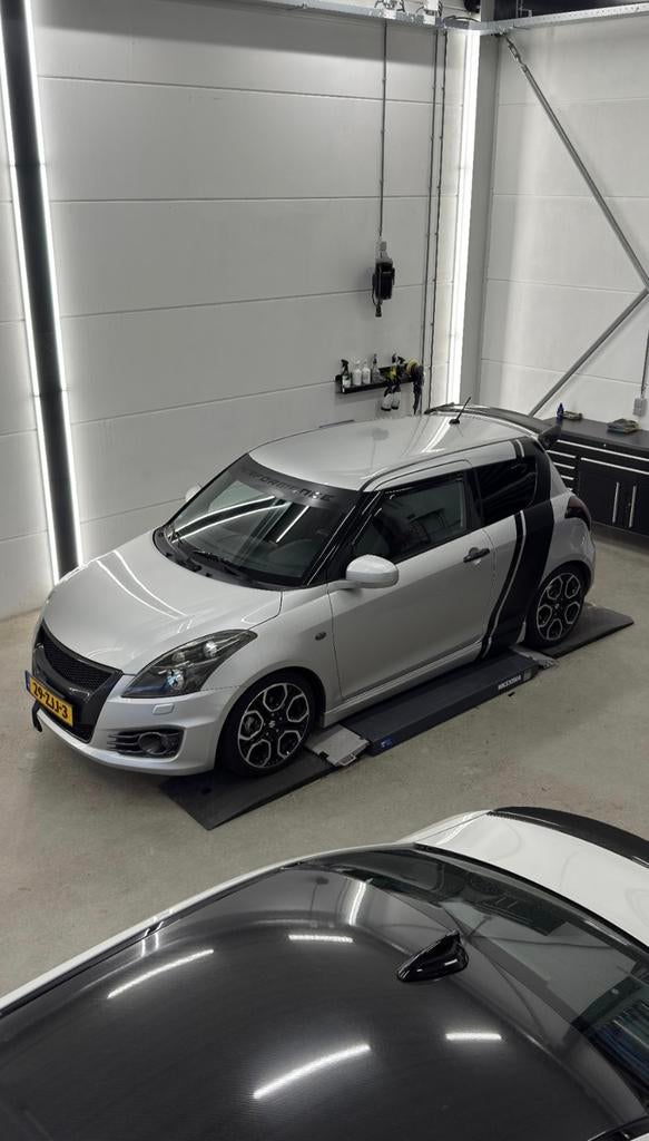 Suzuki Swift 1.6 3D Sport 2012 Grijs, Voorwielaandrijving, Zwart, 4 cilinders, Handgeschakeld