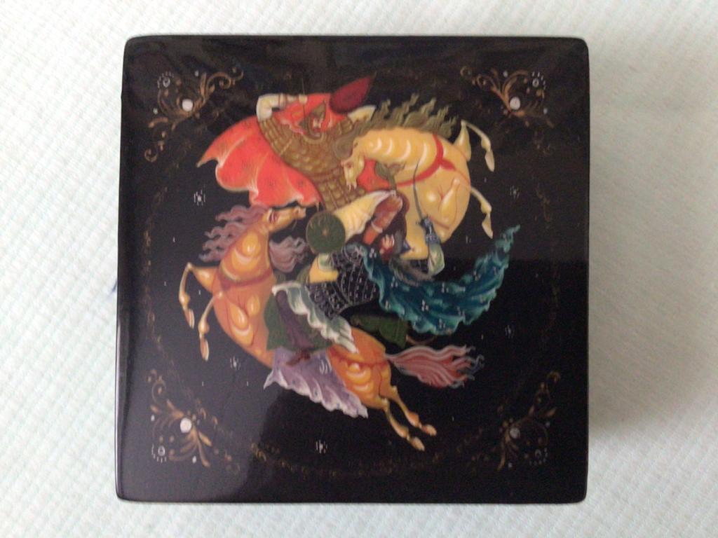 Russische lakdoosje met certificaat, Antiek en Kunst, Curiosa en Brocante, Ophalen of Verzenden