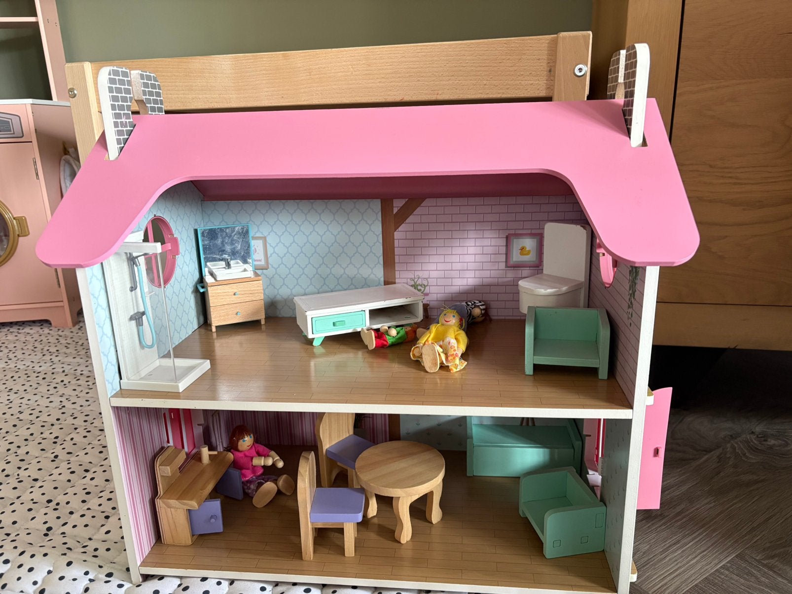 Poppenhuis met toebehoren, Kinderen en Baby's, Speelgoed | Poppenhuizen, Ophalen, Zo goed als nieuw, Poppenhuis