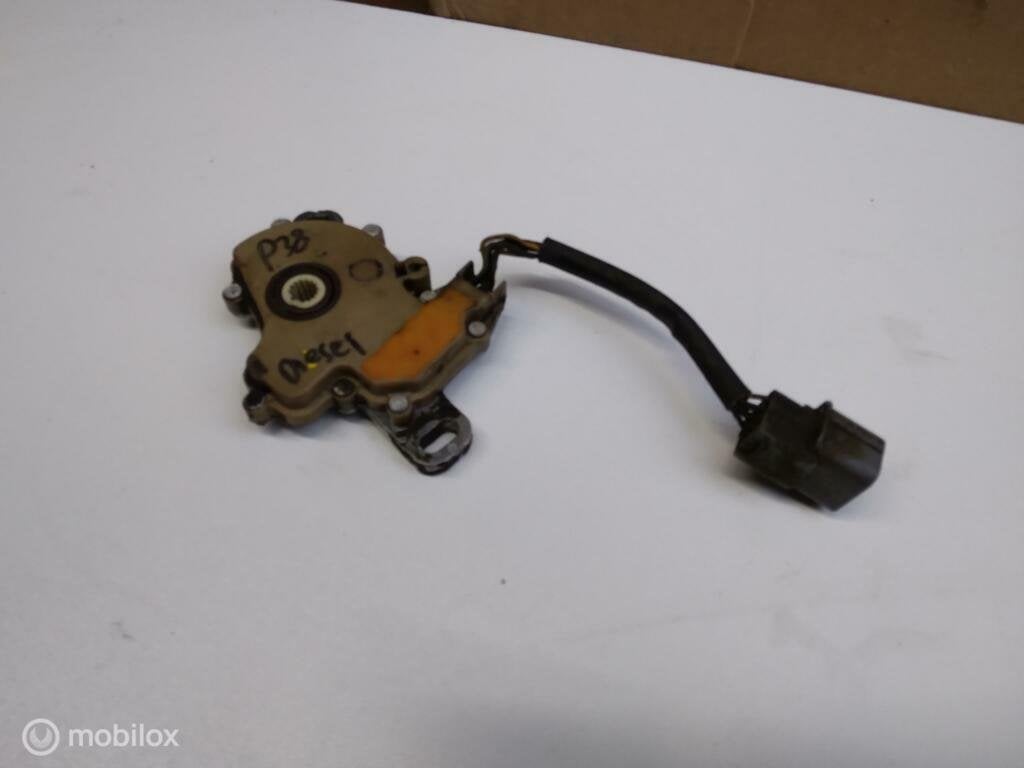 Neutral Switch XYZ Schakelaar Standen ZF 4HP-22 P38 Diesel, Land Rover, Ophalen of Verzenden