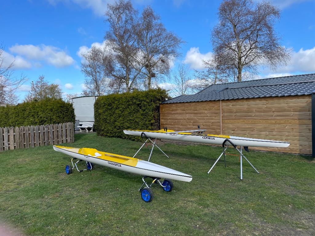 Volans2 skiff (2 stuks), Watersport en Boten, Roeiboten, Ophalen, Gebruikt, Polyester