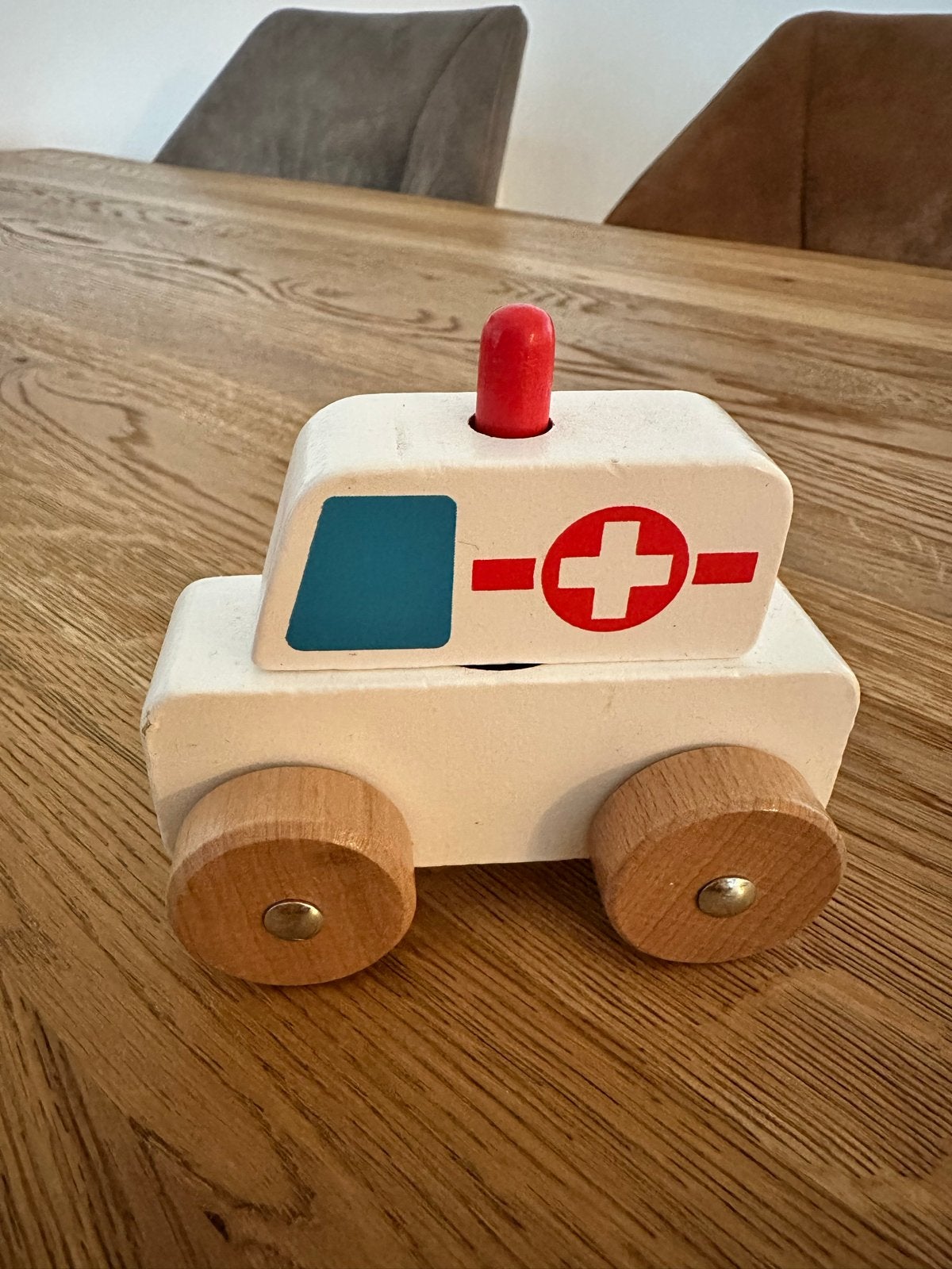Houten ambulance speelgoedauto, Ophalen, Gebruikt