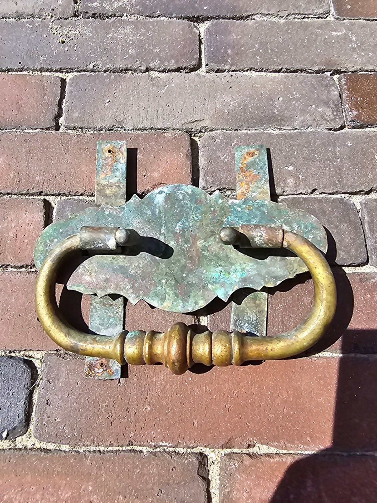 antiek massief Koperen deurklopper / beslag van kist / Luik, Ophalen of Verzenden