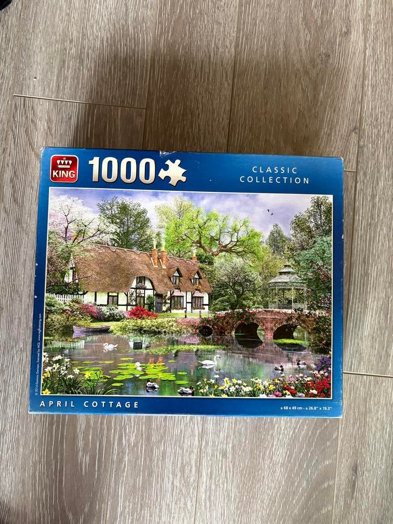 King april cottage 1000 st. Leg puzzel, Ophalen of Verzenden, 500 t/m 1500 stukjes, Gebruikt, Legpuzzel