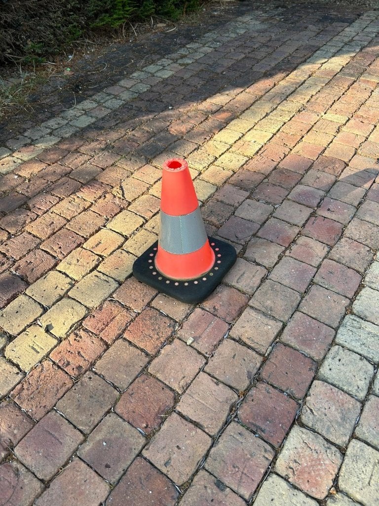 verkeer pylonen, Ophalen, Gebruikt