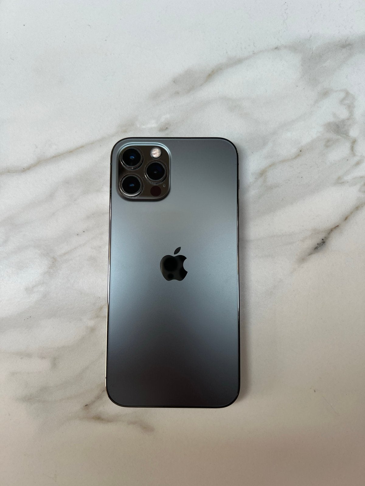 iPhone 12 Pro Max 256GB Grafiet - Lichte Gebruikerssporen, Telecommunicatie, Mobiele telefoons | Apple iPhone, Zonder simlock