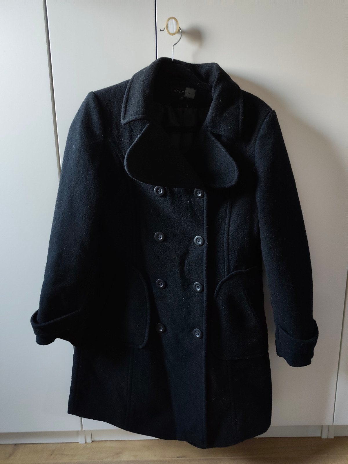 Zwarte halflange wollen jas met knopen van Dice, Kleding | Dames, Dice, Ophalen of Verzenden, Maat 38/40 (M), Zwart