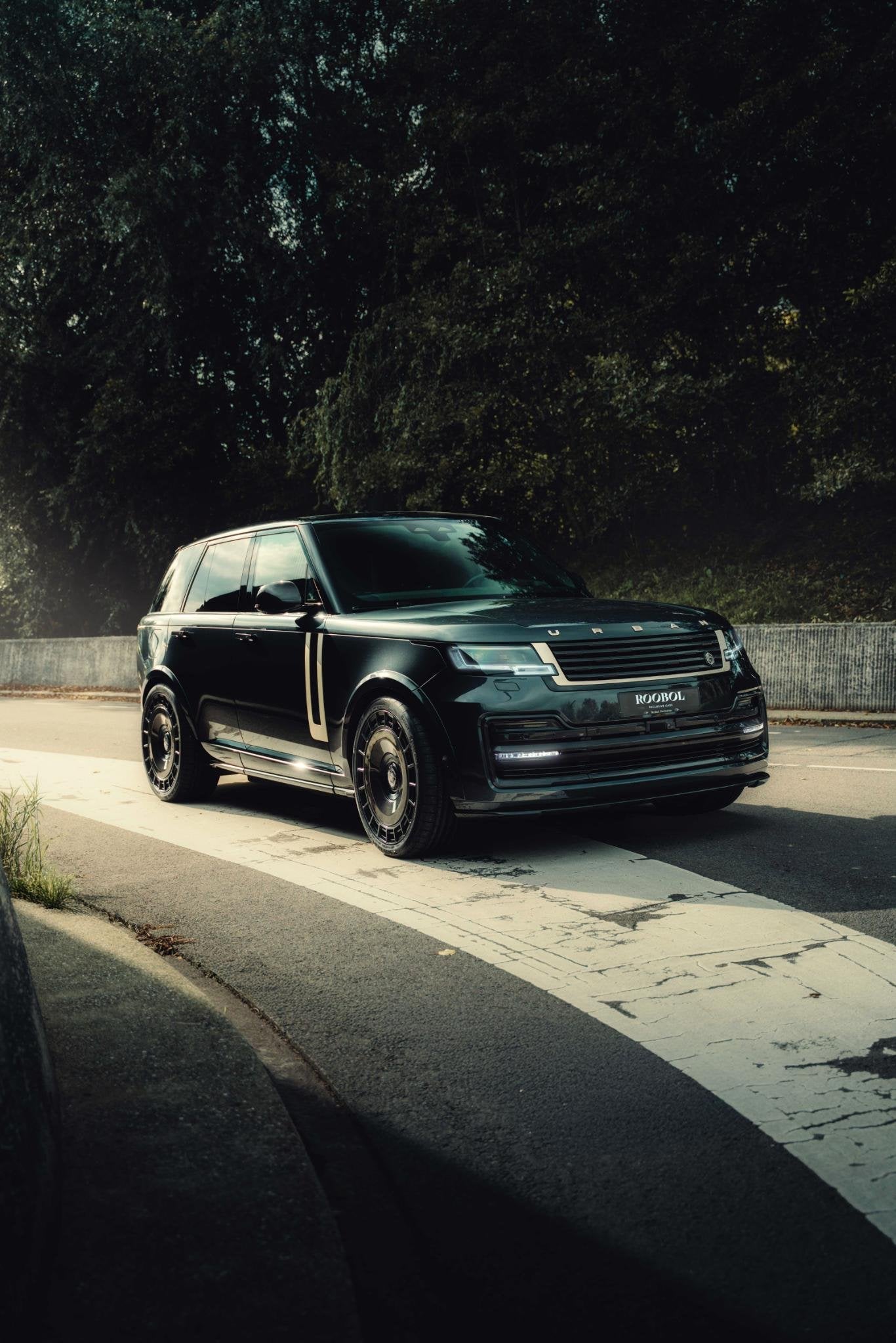 Land Rover Range Rover P550e Autobiography | URBAN | One of, Automaat, Gebruikt, 3000 kg, 2996 cc