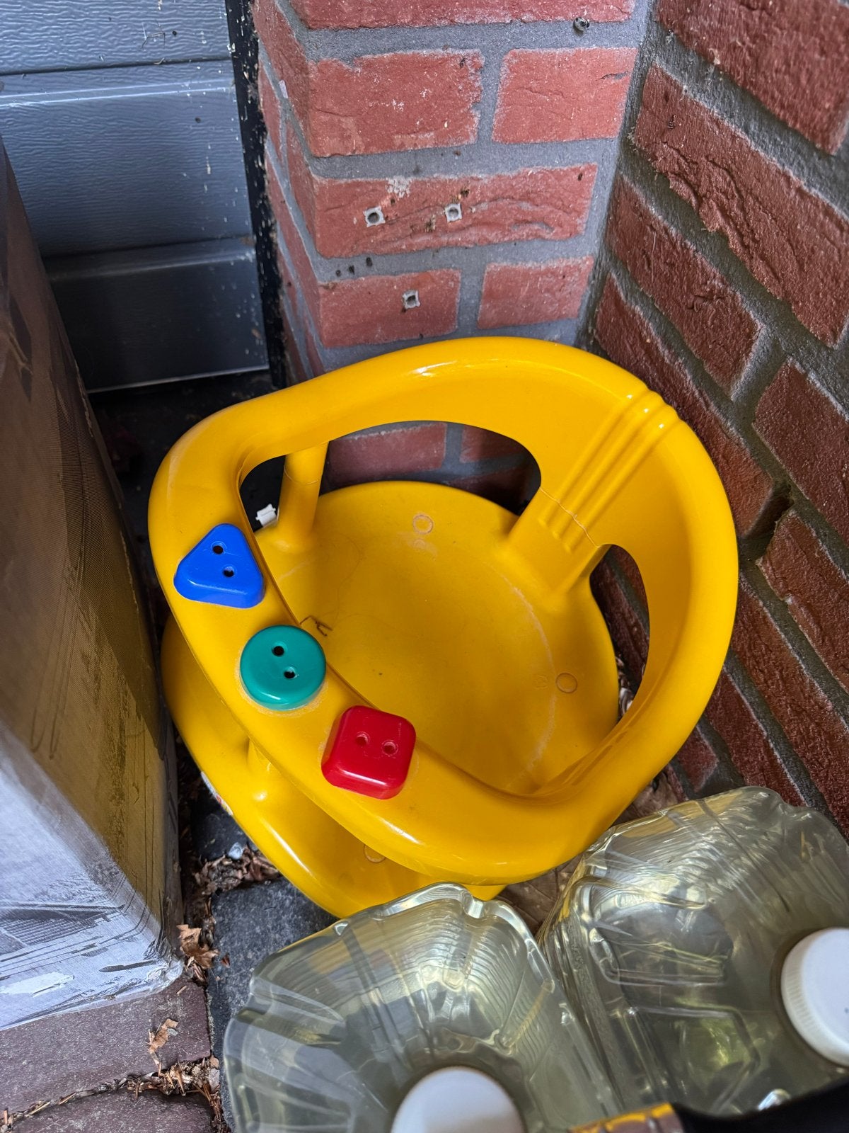 Gele Baby Badzitje met Speeltjes, Ophalen, Gebruikt, Jongen of Meisje