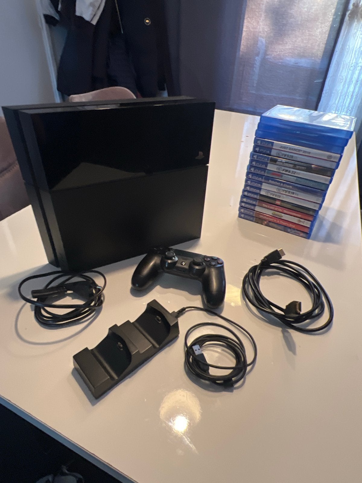 PlayStation 4 (PS4) met 2 controllers, oplader en 17 games (m2453742231 ...