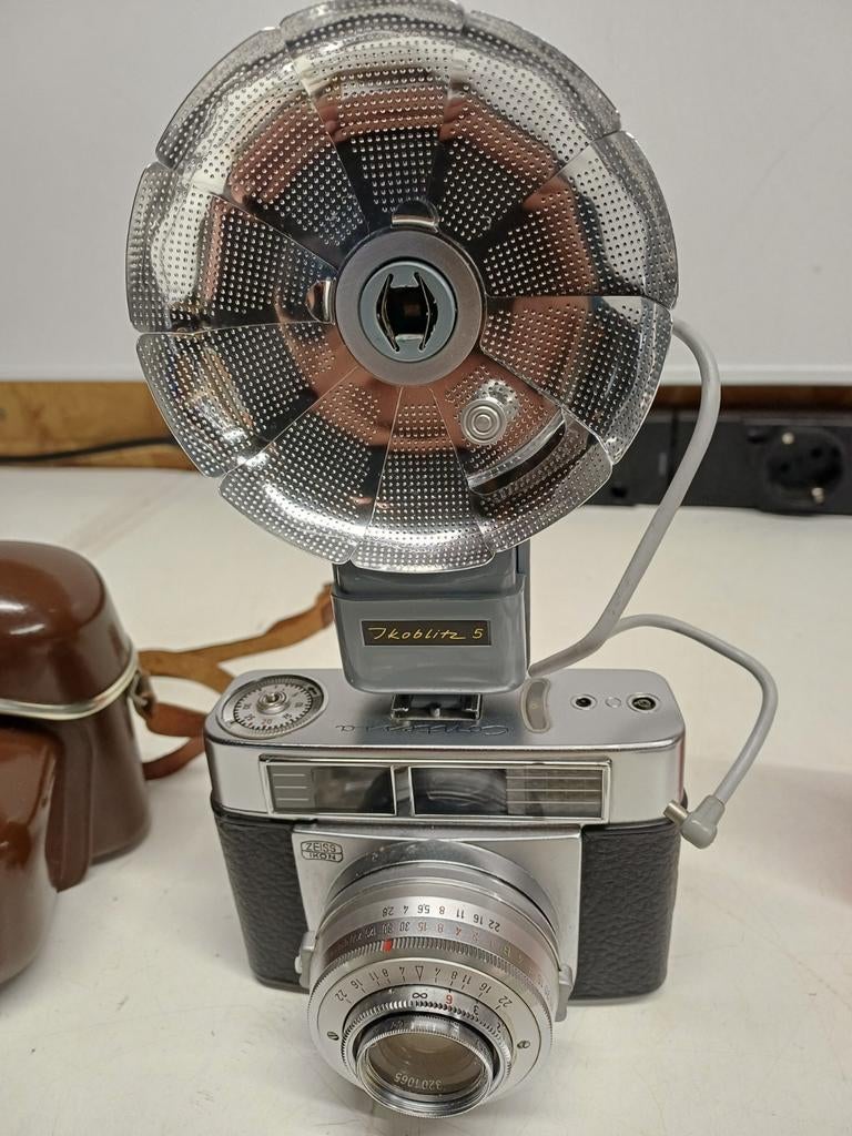 Zeiss Ikon Contessa  camera (1952-1954) met accessoir, Audio, Tv en Foto, Fotocamera's Analoog, Ophalen of Verzenden, Compact