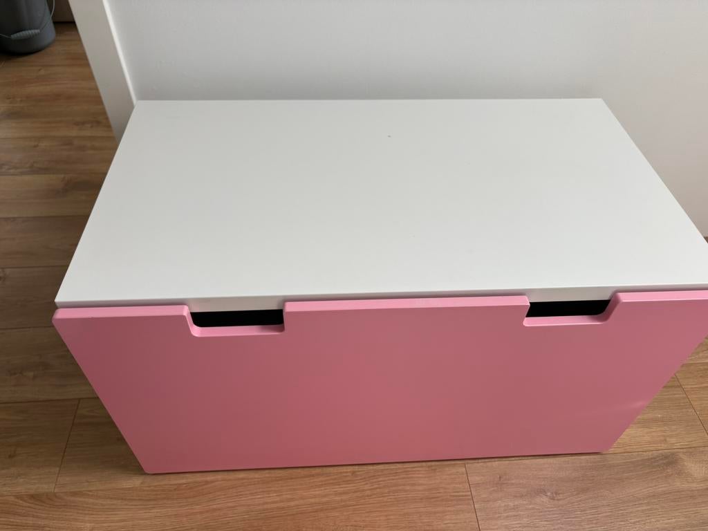Ikea stuva bureautje met roze lade, Kinderen en Baby's, Kinderkamer | Commodes en Kasten, Gebruikt, Kast, 50 tot 70 cm, 75 tot 100 cm