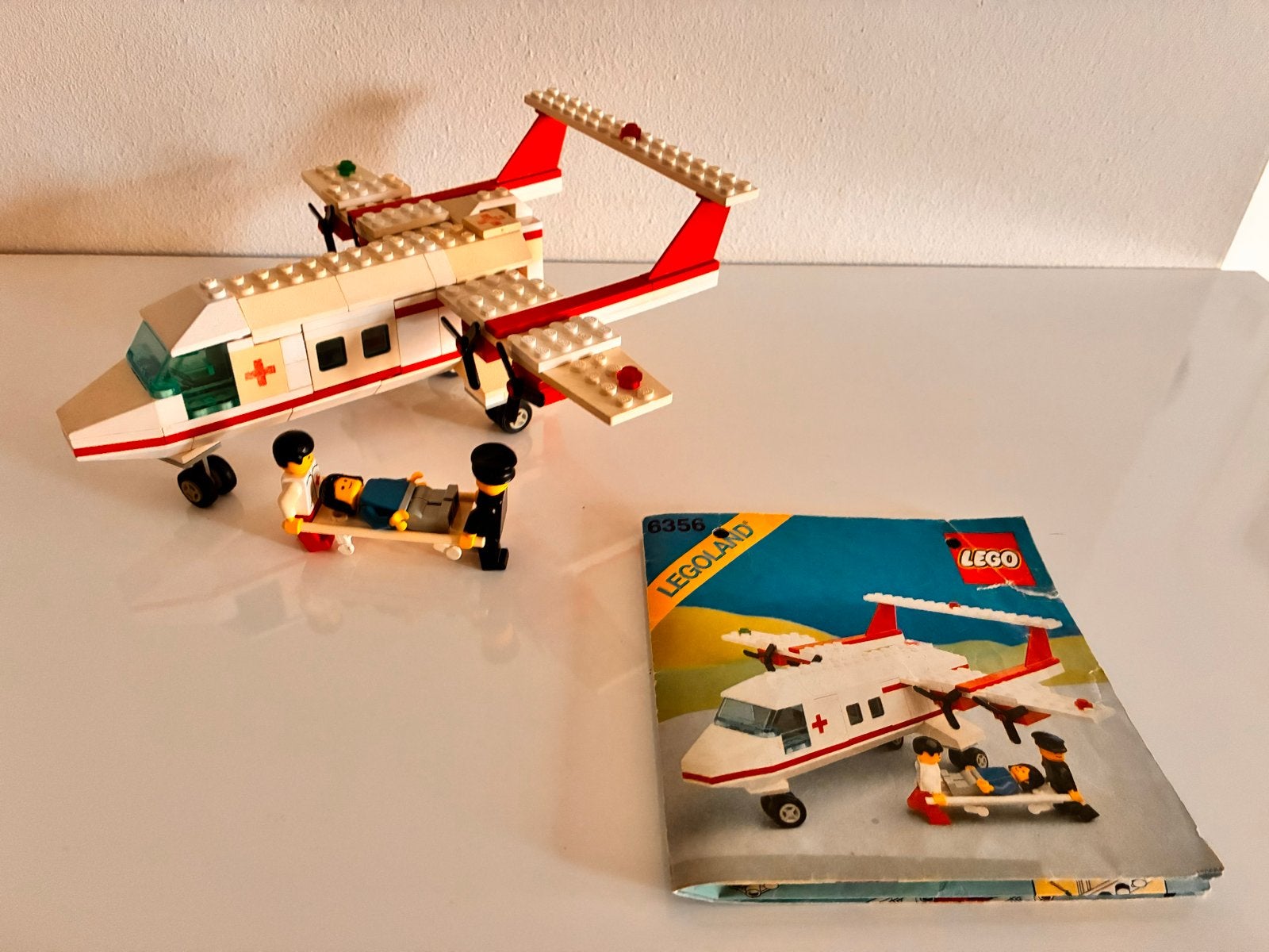 Vintage LEGO Legoland 6356 Ambulance Vliegtuig, Ophalen of Verzenden, Gebruikt, Overige merken