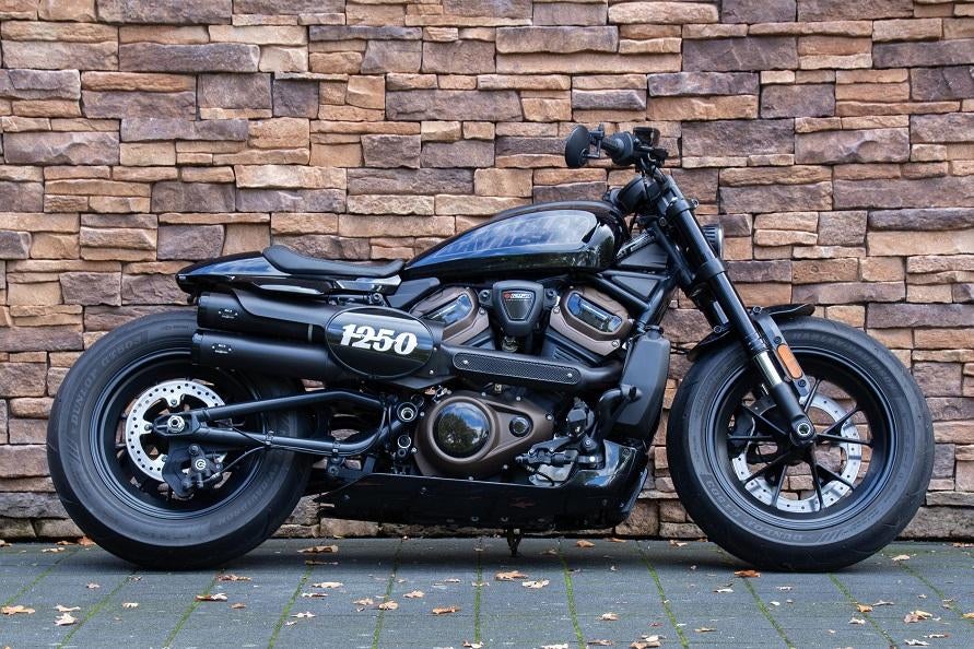 Harley-Davidson RH1250 Sportster S 1250 (bj 2021), Info@harley-davidson.com, Chopper, Bedrijf, Laan van Vredenoord 33
2289DA  Rijswijk, NL