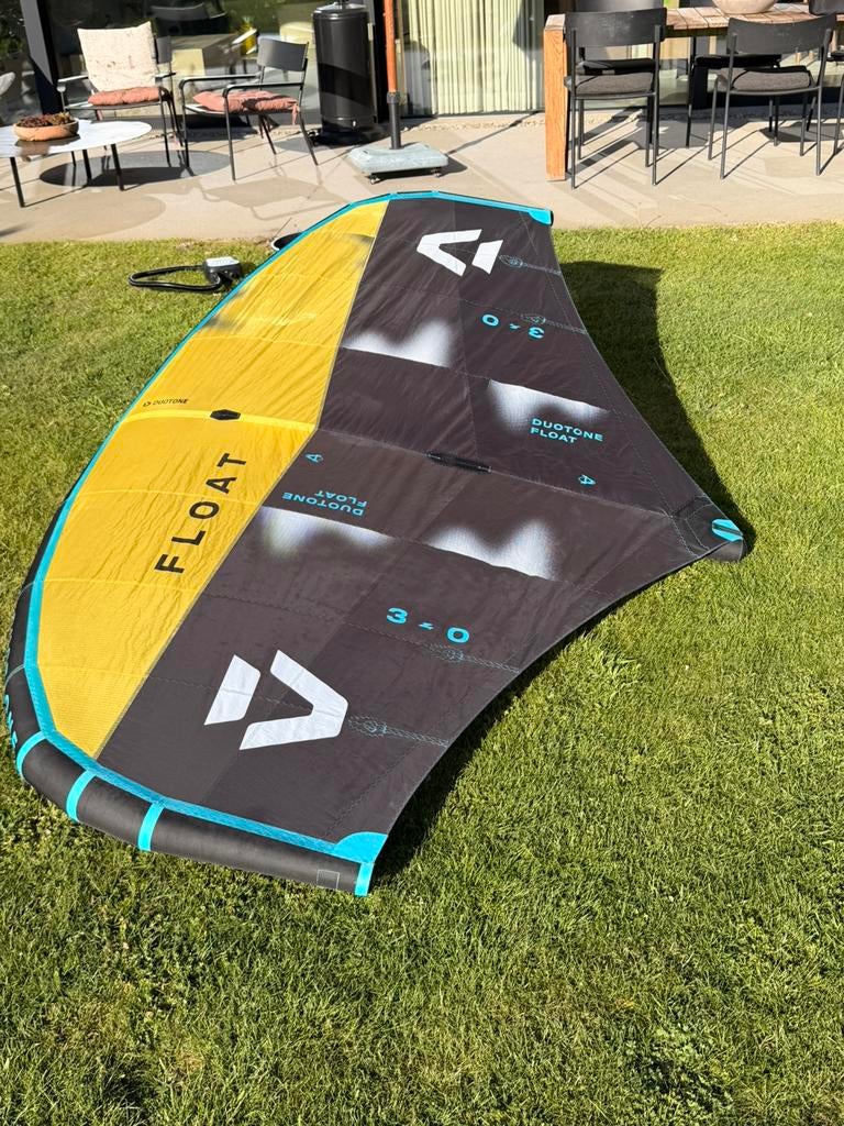 Duotone float 3m wing + boom + leash, Watersport en Boten, Wingsurfen, Ophalen of Verzenden, Zo goed als nieuw, Wingsurf-wing