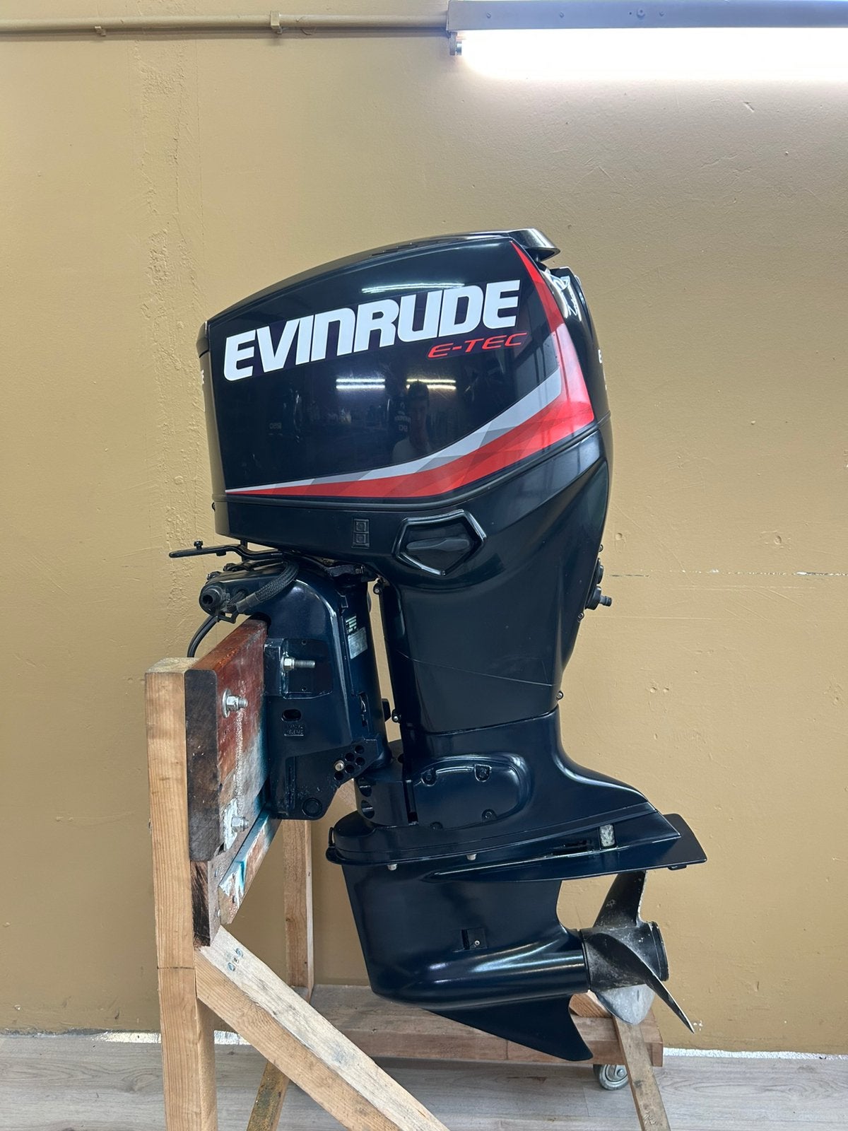 Evinrude 90 pk E-TEC langstaart compleet 256 uur!, Ophalen, Elektrische start, Zo goed als nieuw, 30 pk of meer