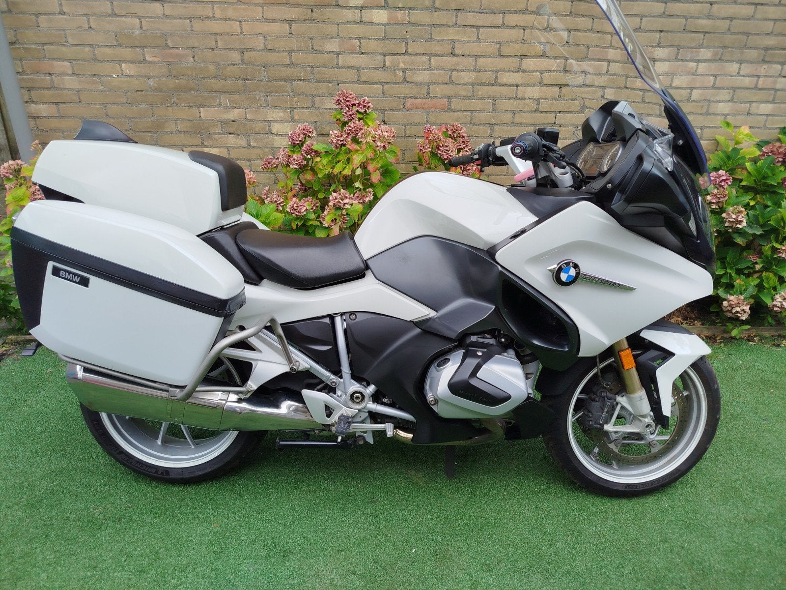 BMW R 1250 RT 2019 ZEER MOOI EN NETJES r1250rt  r1250, 2 cilinders, Motorrijbewijs A, Handvatverwarming, Particulier