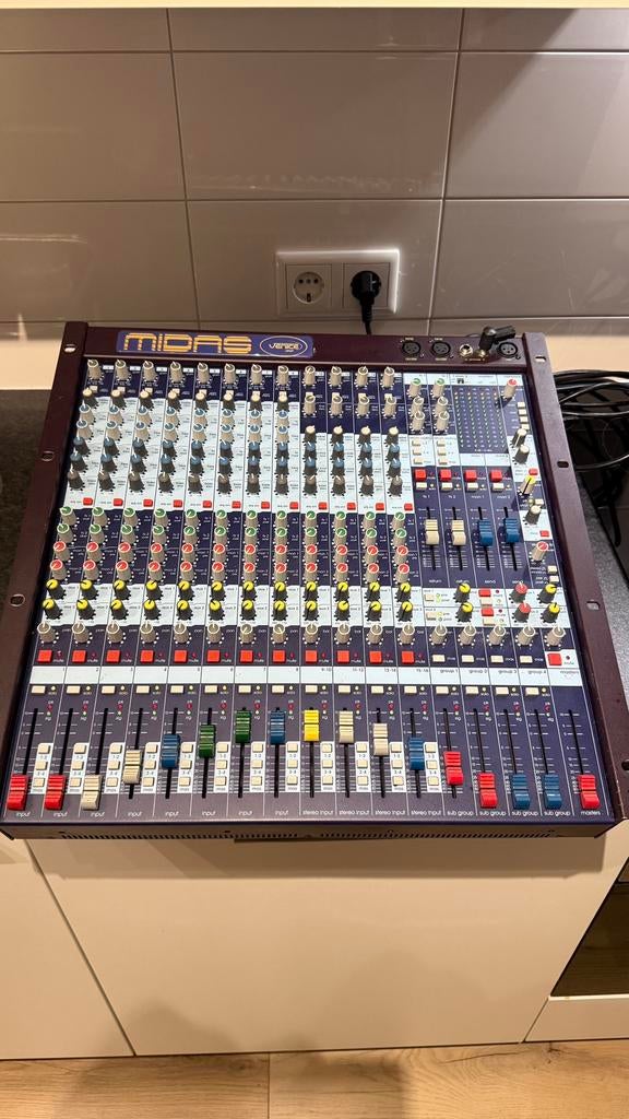 Midas Venice 160 mengtafel, Muziek en Instrumenten, Mengpanelen, Ophalen, Zo goed als nieuw, 20 kanalen of meer