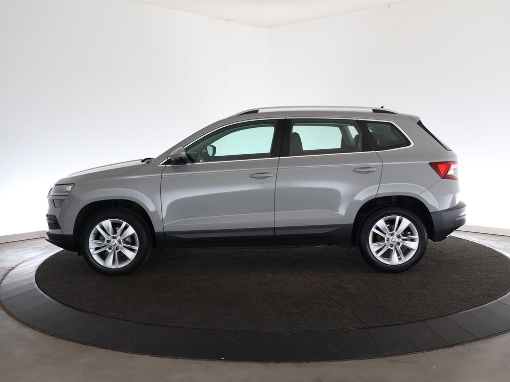 Skoda Karoq 1.5 TSI ACT Business Edition Plus | Navi | Clima, 4 cilinders, 150 pk, Leder en Stof, Automatische klimaatregeling