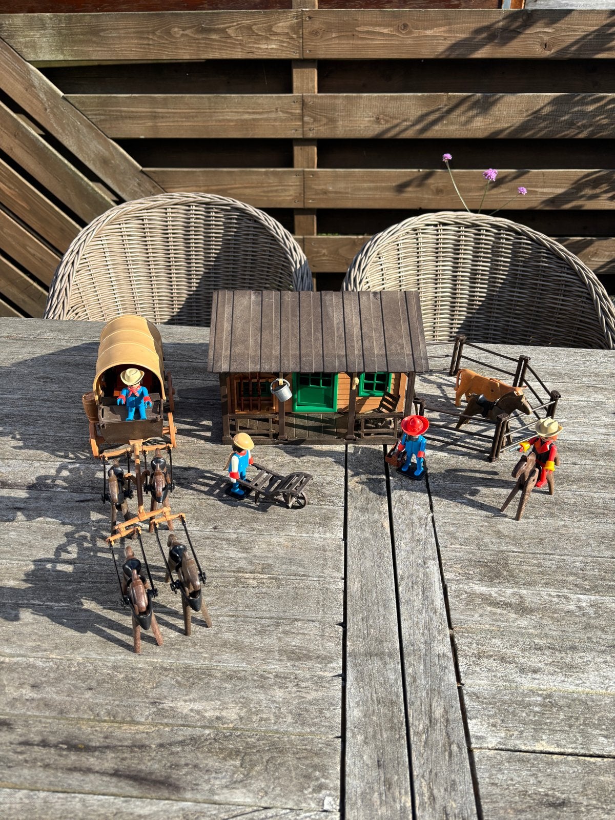 Playmobil Western Set: Huis, Huifkar, Figuren en Accessoires