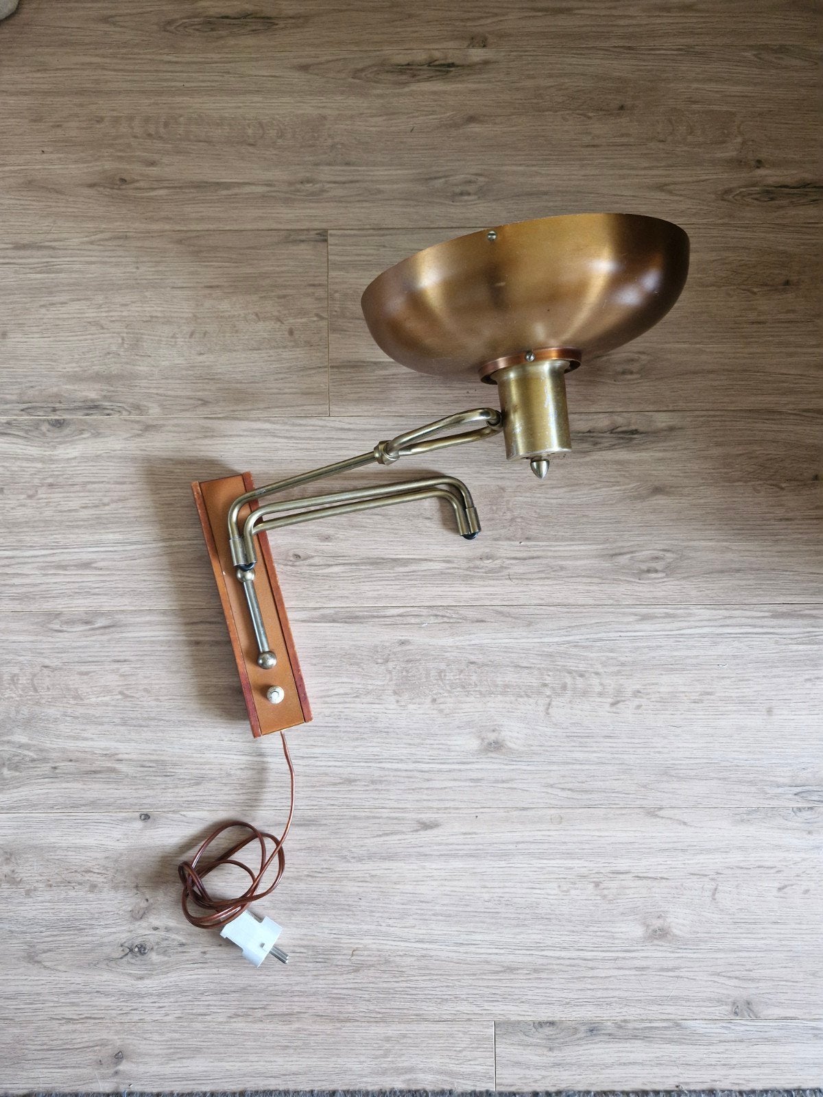 Vintage Wandlamp met Zwenkarm - Lakro Jaren '60, Ophalen of Verzenden