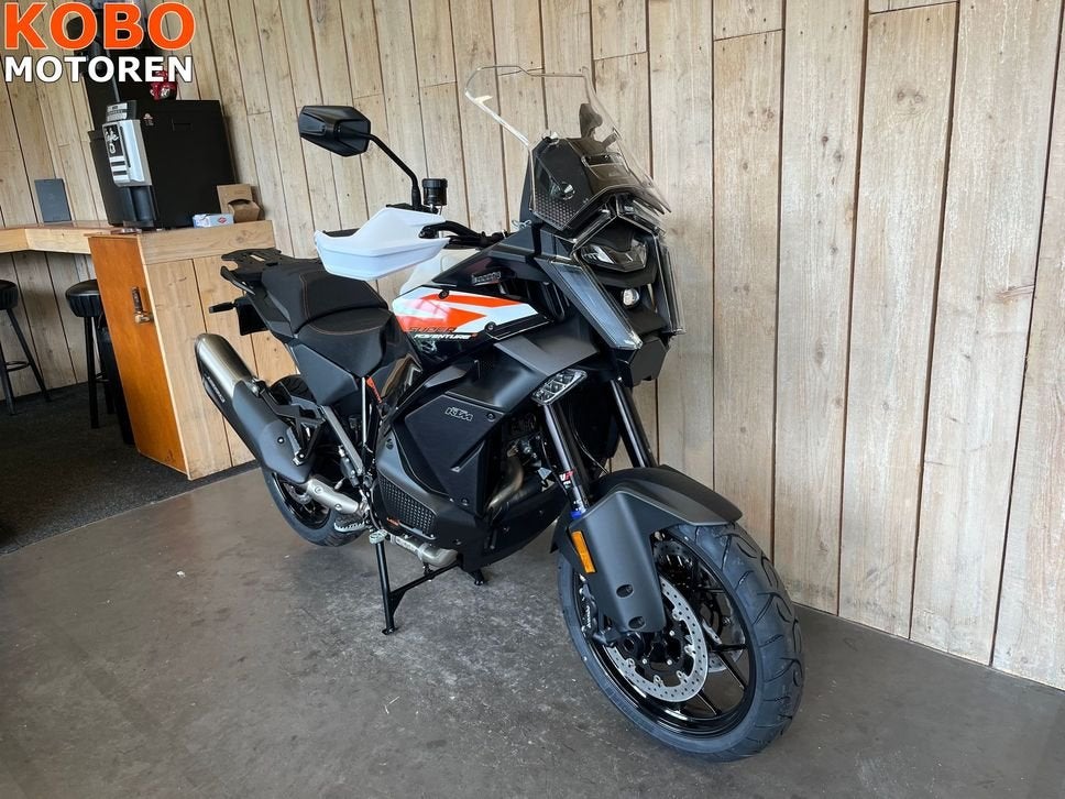 KTM 1390 SUPERADVENTURE S EVO (bj 2026), 2 cilinders, KTM, Bedrijf, Onbekend