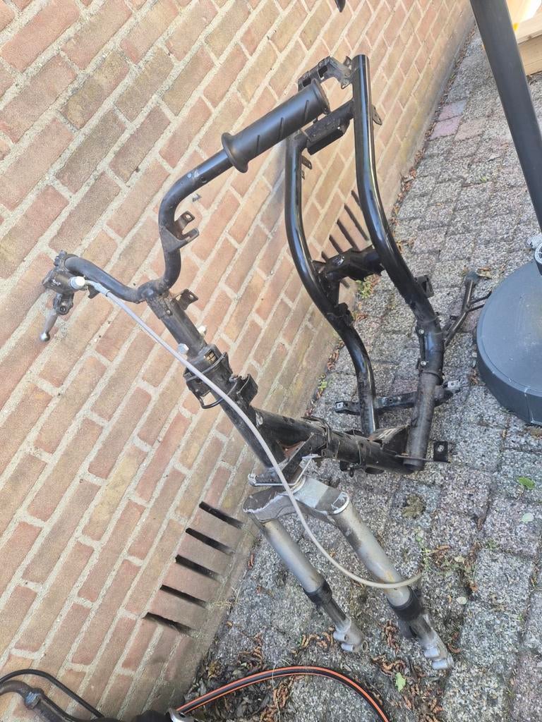 Ludix snor frame, Ophalen