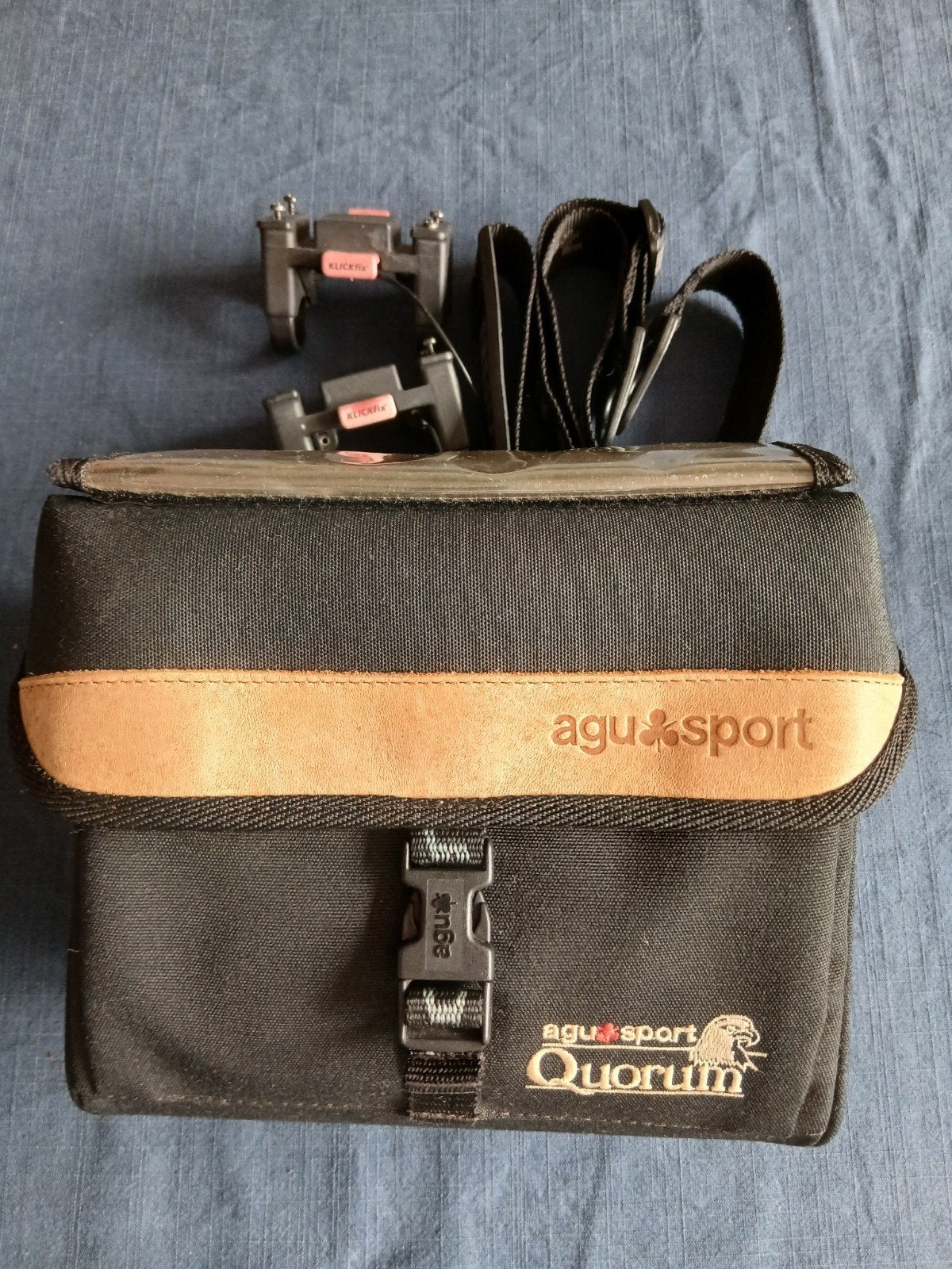 Agu stuurtas, regenhoes, 2 klickfix adapters, Fietsen en Brommers, Fietsaccessoires | Fietsverlichting, Accu, Ophalen of Verzenden