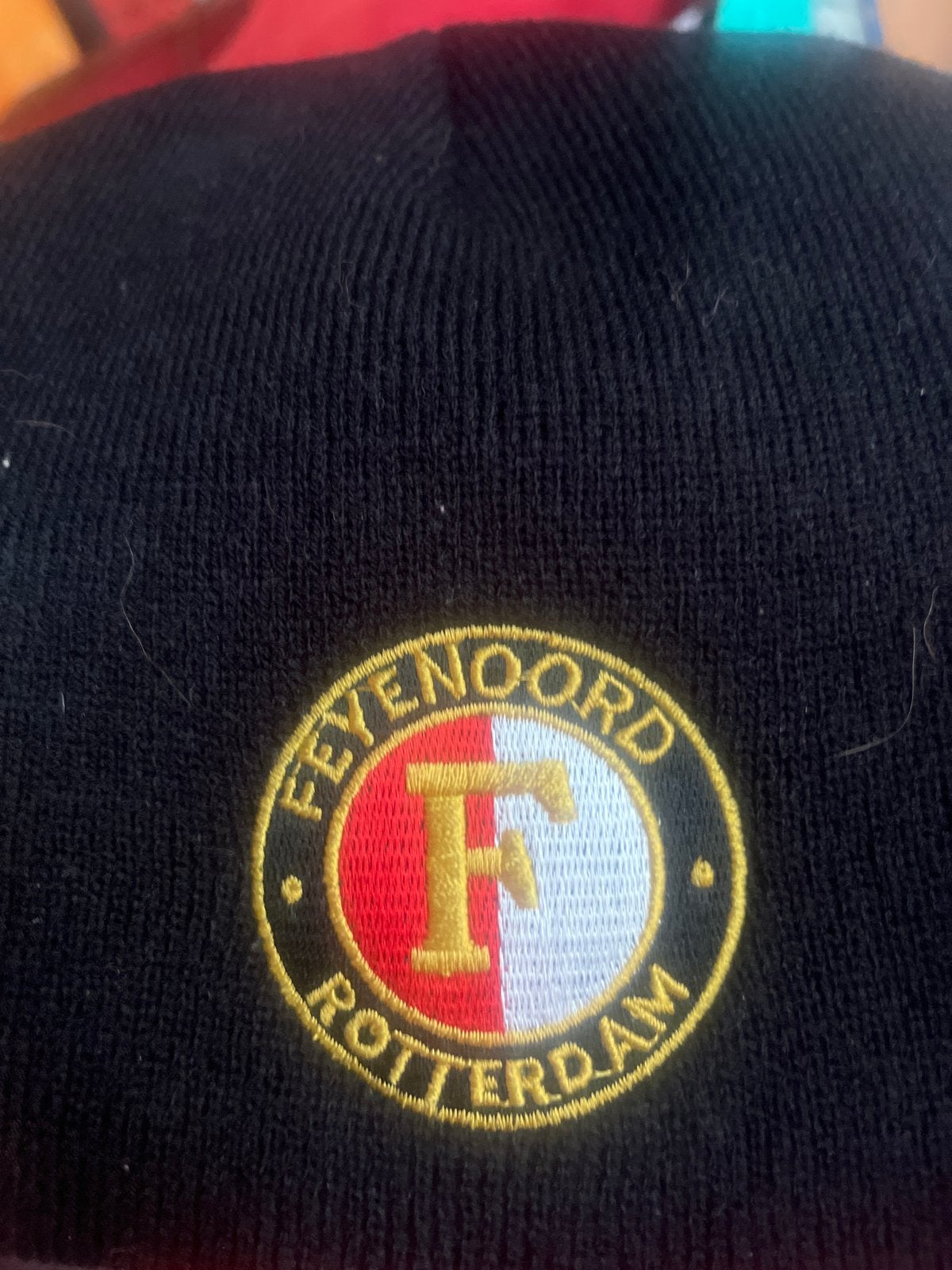 Originele Feyenoord Muts - Zwart met geborduurd logo, Verzenden, Zo goed als nieuw, One size fits all, Pet
