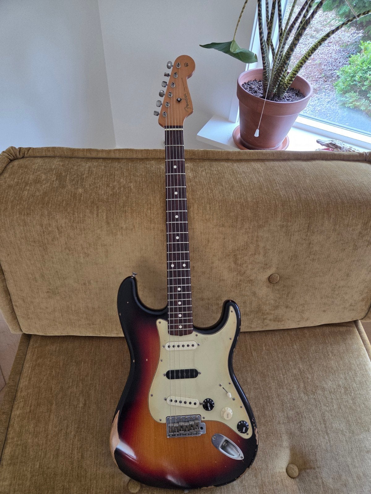 Fender road worn 60s stratocaster 2009, Muziek en Instrumenten, Snaarinstrumenten | Gitaren | Elektrisch, Ophalen, Zo goed als nieuw