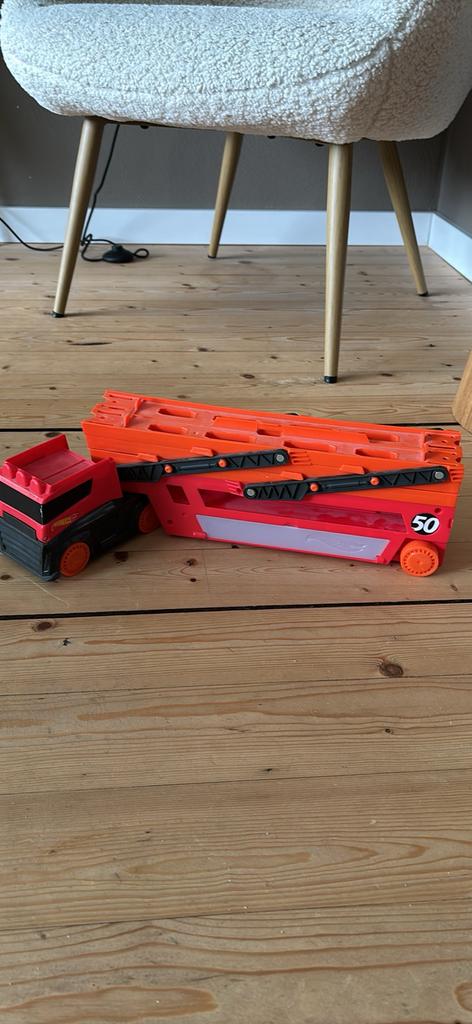 Trailer van HotWheels, Ophalen, Zo goed als nieuw, Handmatig, Hot Wheels