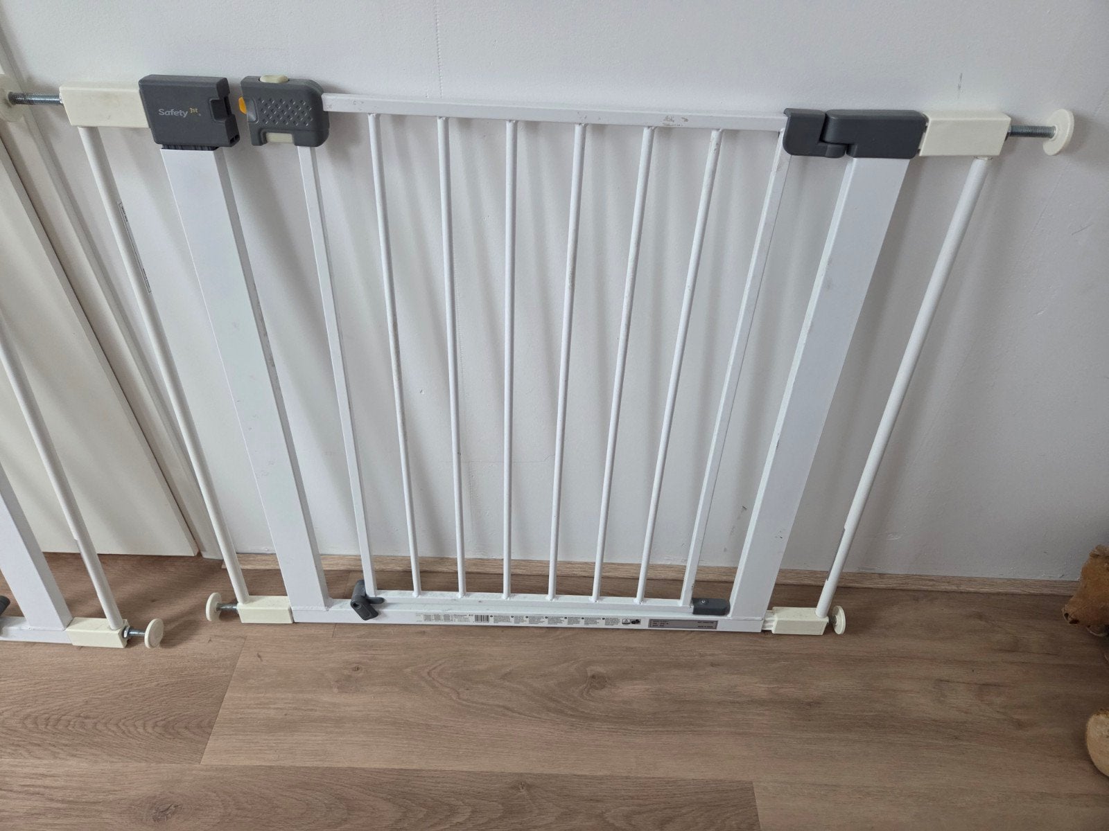 2x Safety 1st easy close traphekjes met verlengstukken, Ophalen, Gebruikt, Klemhekje, Metaal of IJzer