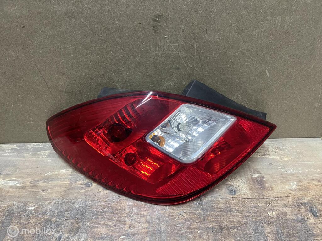Achterlicht links Opel Corsa D ('06-'15) 13188047, Gebruikt, Opel, Ophalen of Verzenden, Opel