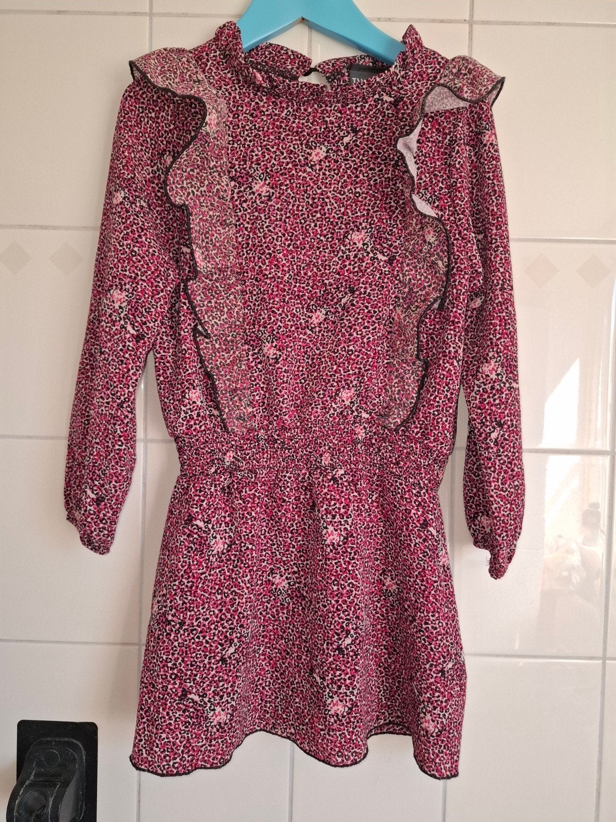 Twoday jurk met panterprint, maat 122/128, Kinderen en Baby's, Kinderkleding | Maat 122, Meisje, Ophalen of Verzenden, Zo goed als nieuw