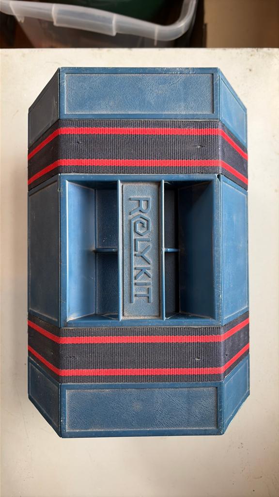 Vintage Rolykit Opbergdoos - Blauw met Rood/Zwart Band, Ophalen of Verzenden