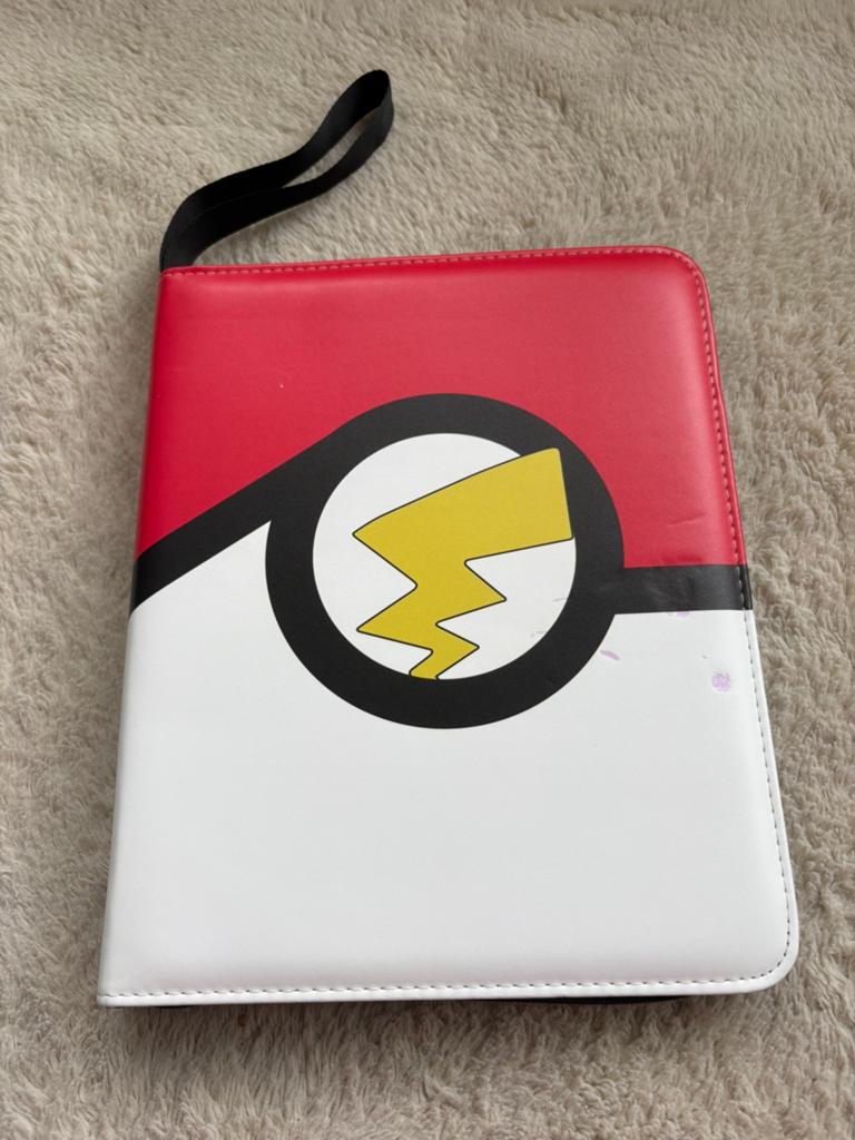 Pokemon map met rits, Ophalen of Verzenden, Zo goed als nieuw, 10 inch, Bescherming voor- en achterkant