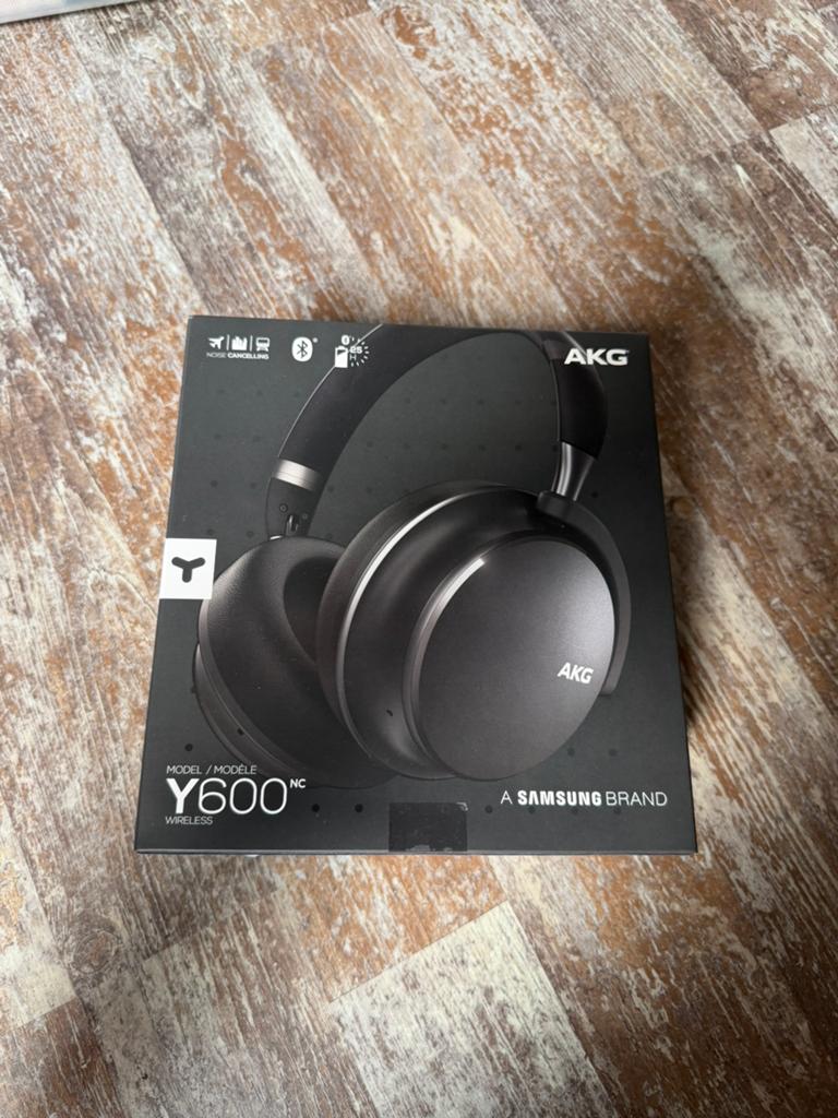 AKG Y600NC Koptelefoon Zwart - Bluetooth Noise Cancelling, Audio, Tv en Foto, Koptelefoons, Overige merken, Bluetooth, Nieuw, Op oor (supra aural)