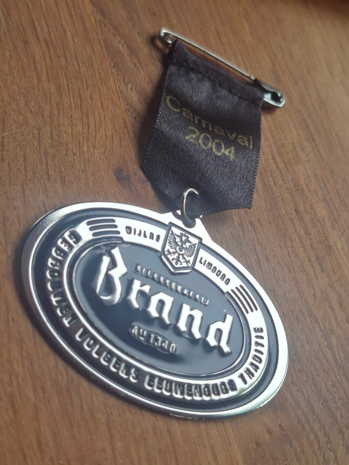 Brand Bier carnavals medaille 2004 vastelaovend, Ophalen of Verzenden, Nieuw, Brand