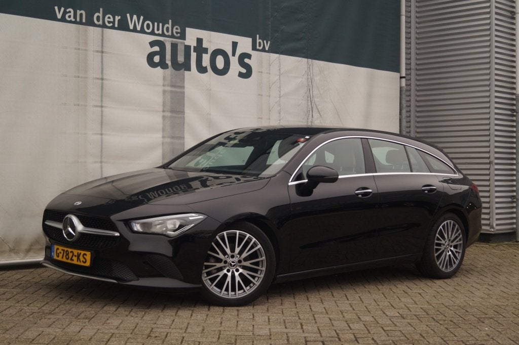 Mercedes-Benz CLA-Klasse Shooting Brake 180 Automaat Busines, 136 pk, Gebruikt, 4 cilinders, Leder en Stof