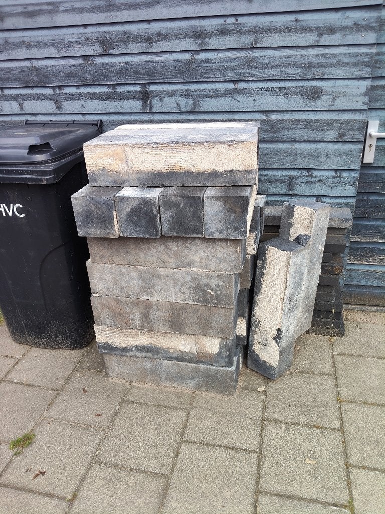 GRATIS STAPELBLOKKEN TUIN (ZELF OPHALEN), Ophalen, Zo goed als nieuw
