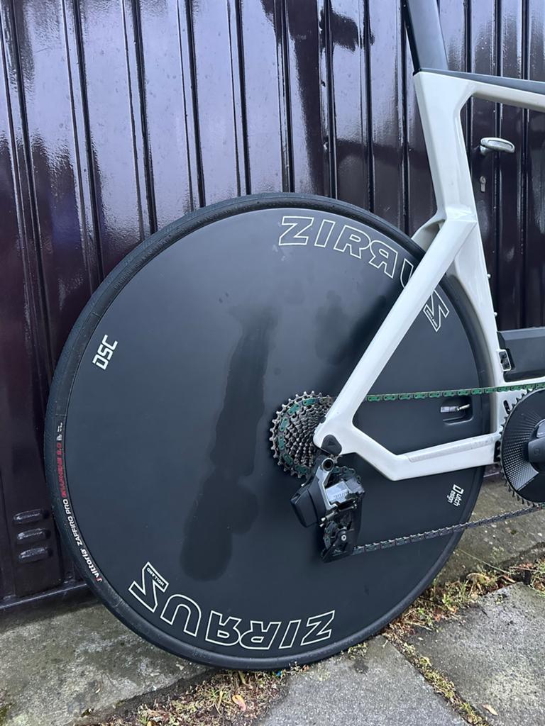 Disc dicht achterwiel triathlon/tijdrit, Fietsen en Brommers, Fietsonderdelen, Zo goed als nieuw, Band, Ophalen of Verzenden
