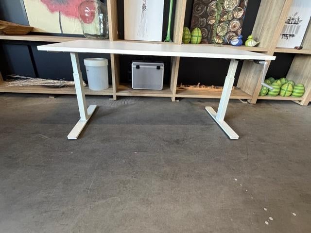 Verstelbaar bureau / tafel met slinger 160x80xH66-88 cm, 160 cm, Gebruikt, Spaanplaat of MDF, In hoogte verstelbaar