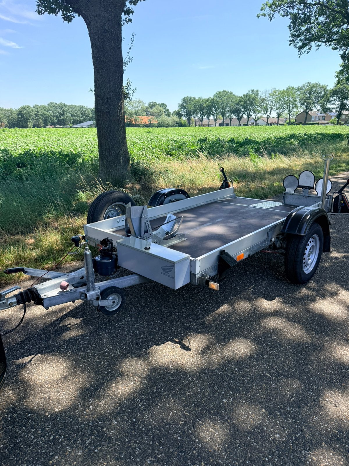 Prachtige geremde afzakbare motortrailer, Ophalen, Zo goed als nieuw