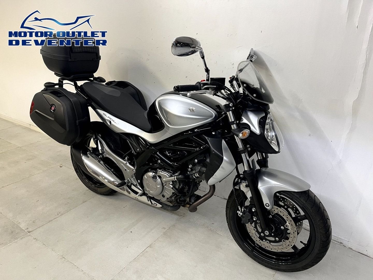 Prachtige SUZUKI SFV 650 GLADIUS (bj 2013), SUZUKI, Motorrijbewijs A, Bedrijf, Onbekend